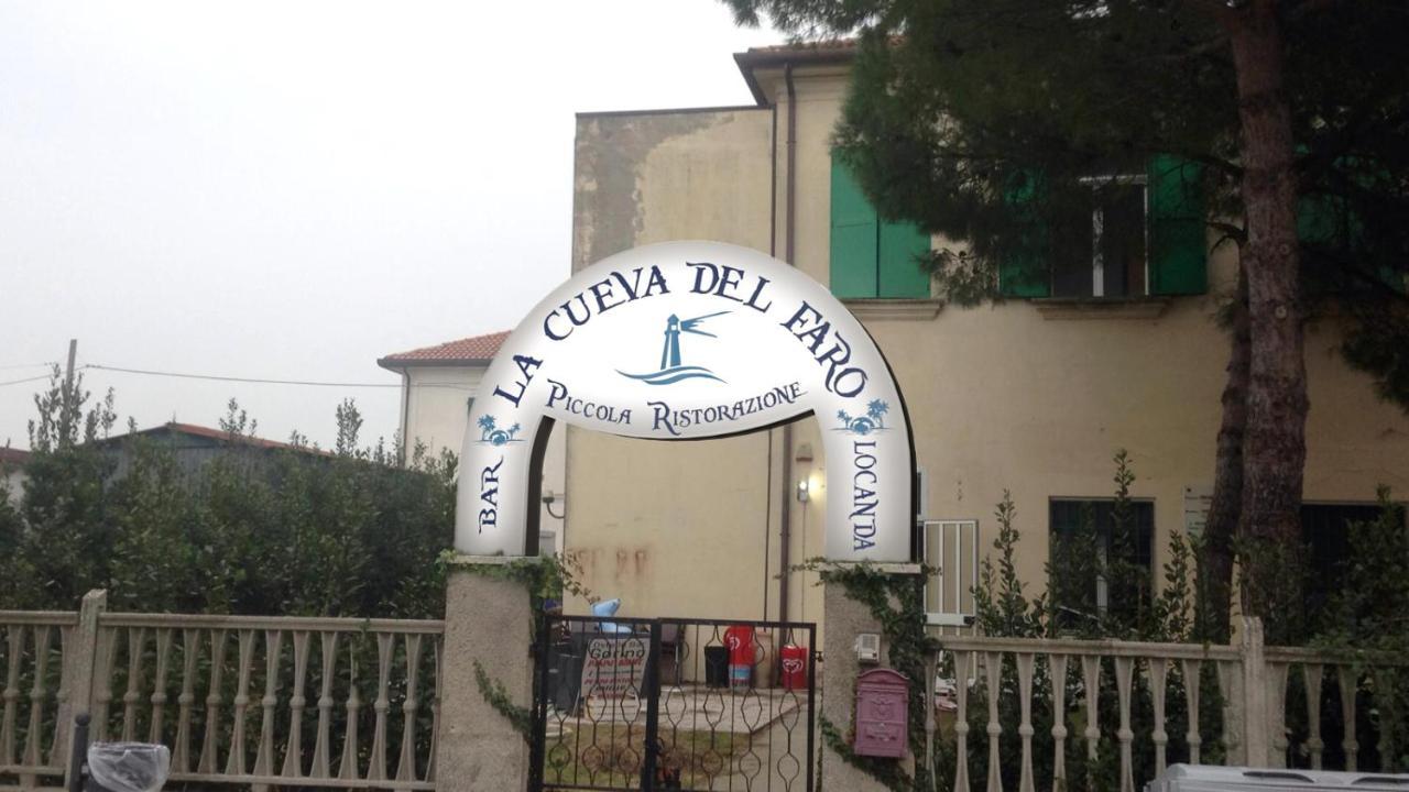 La Cueva Del Faro Hotell Gorino Ferrarese Exteriör bild